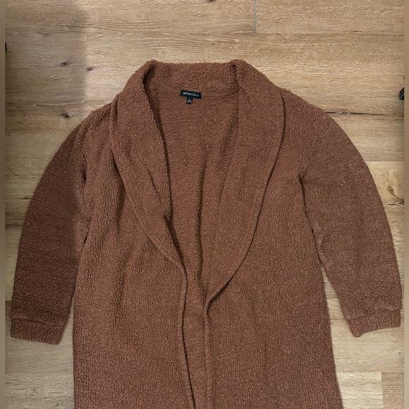 Beyond Yoga Cloud Cover Fuzzy Knit Cardigan in Walnut Brown - Picture 2 of 6